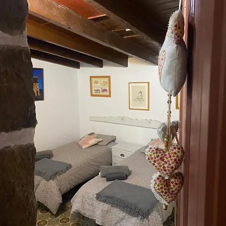Dom wakacyjny Rural House To Take A Break, La Serreria 25 - Private Garden *