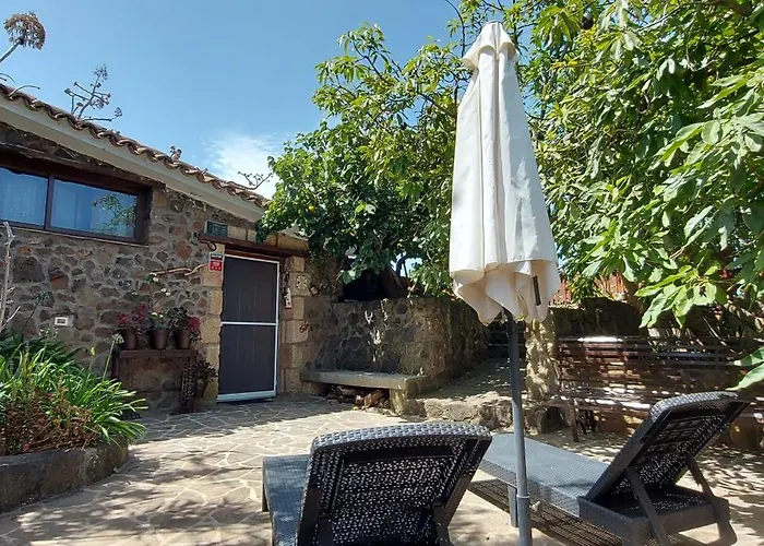 Rural House To Take A Break, La Serreria 25 - Private Garden 塔科龙特