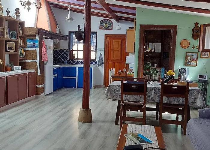 Rural House To Take A Break, La Serreria 25 - Private Garden 塔科龙特